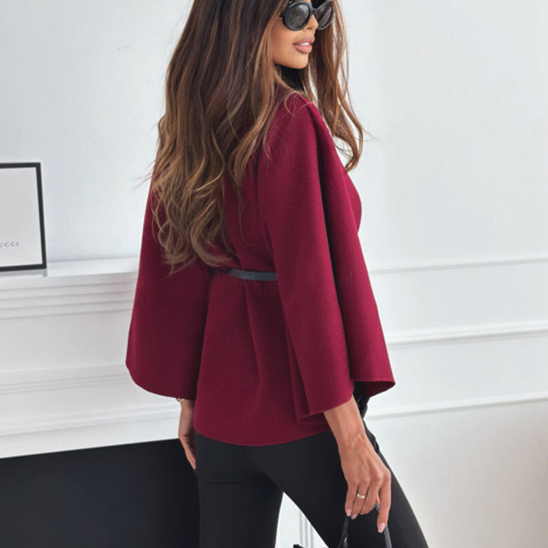 LOUISE | Poncho Noir Ceinturé Moderne